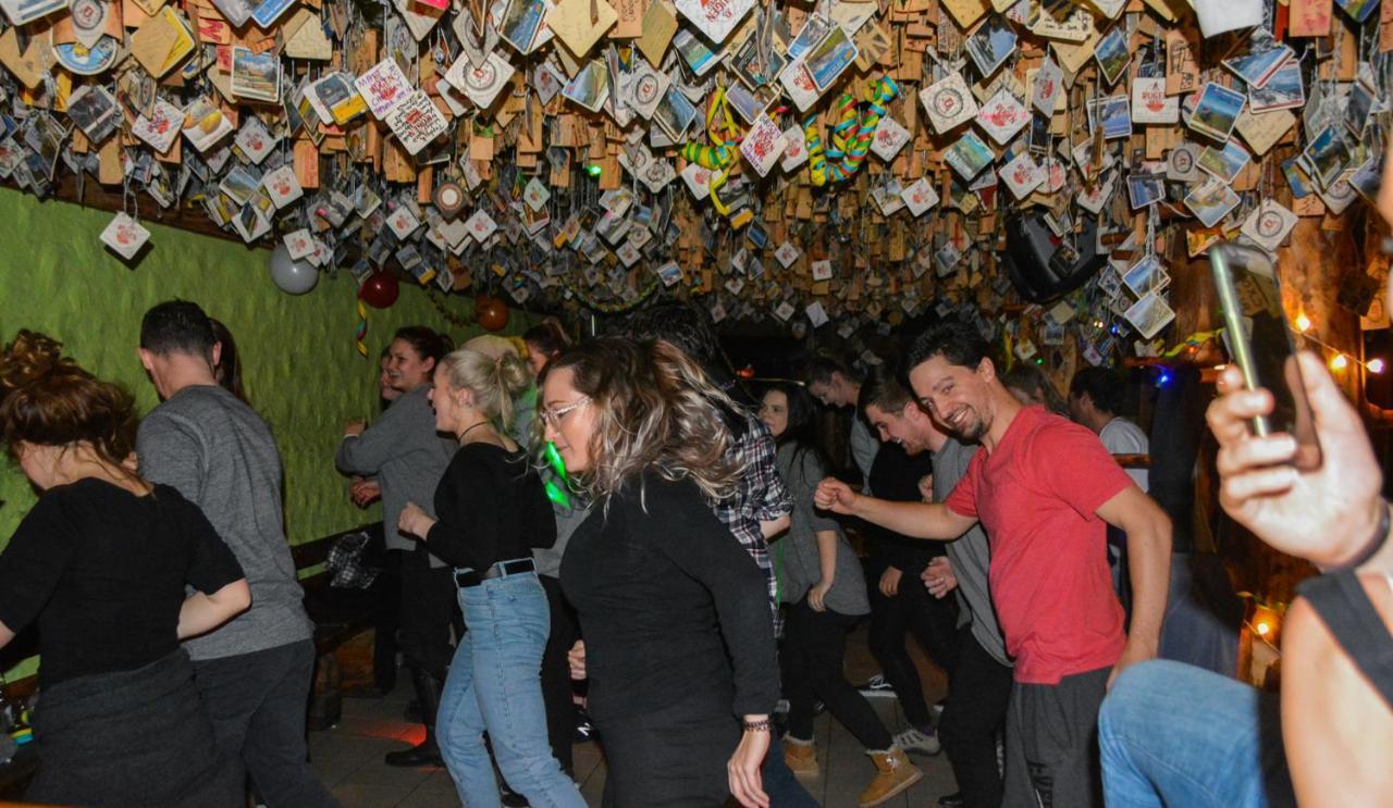 Schutzenbach Backpackers For Adults 18-35 Hostel Lauterbrunnen Buitenkant foto